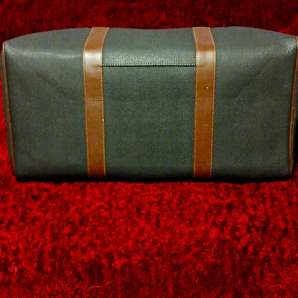 AUTHENTI DUNHILL BNWOT Green and Brown Duffel Bag - Picture 10 of 12